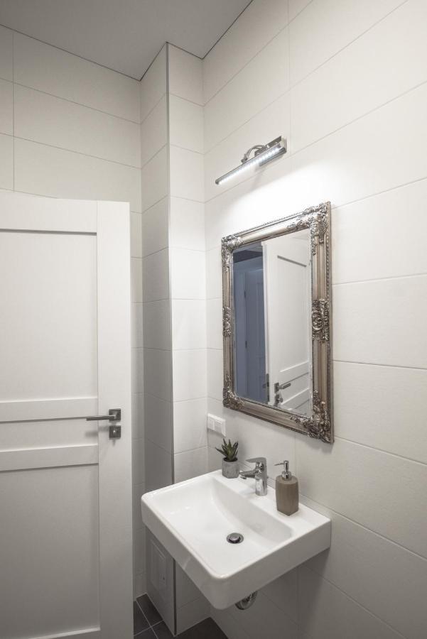 Km Apartamentai Apartman Kaunas Kültér fotó